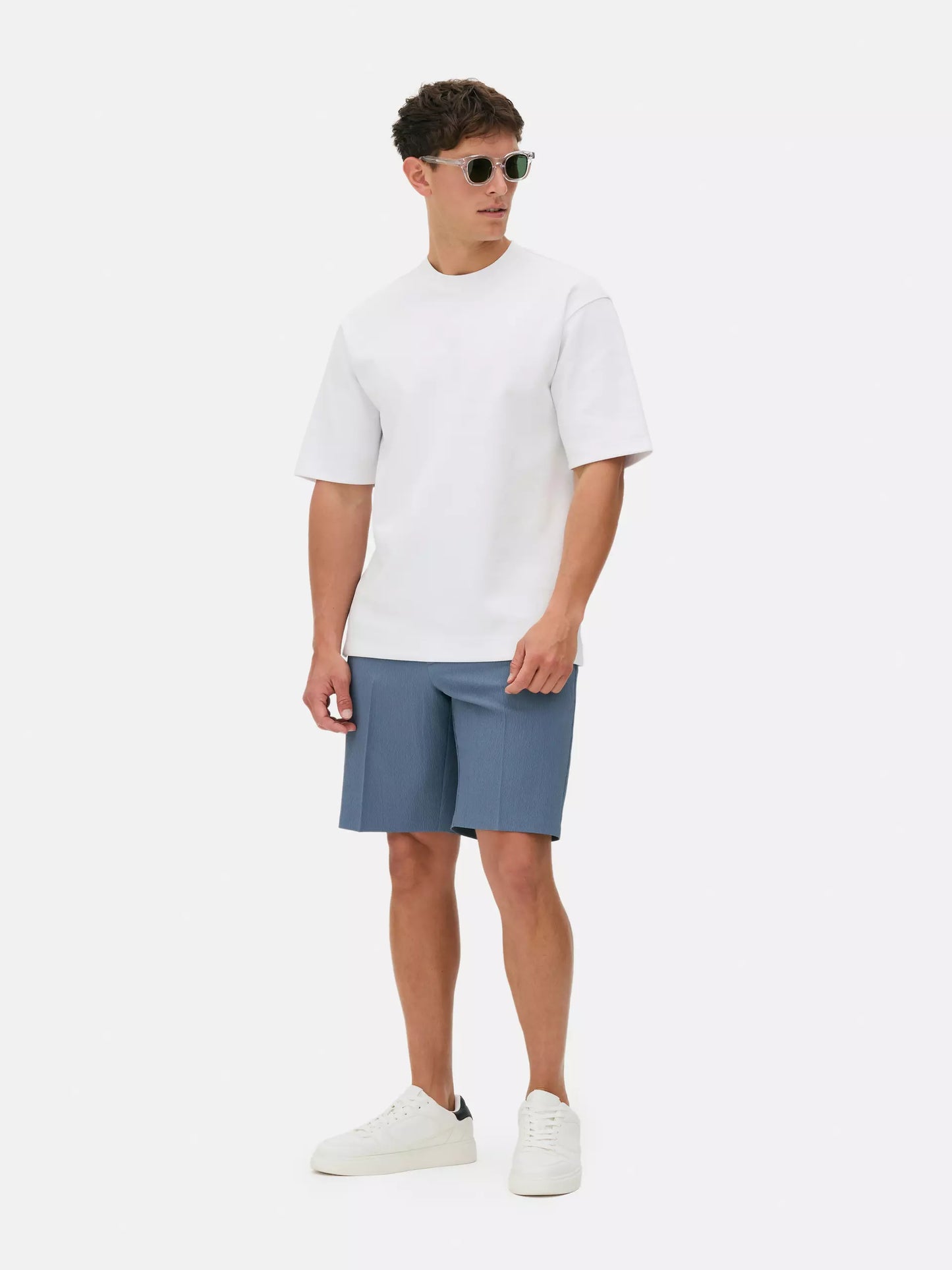 Basic White Relaxed Fit T-Shirt