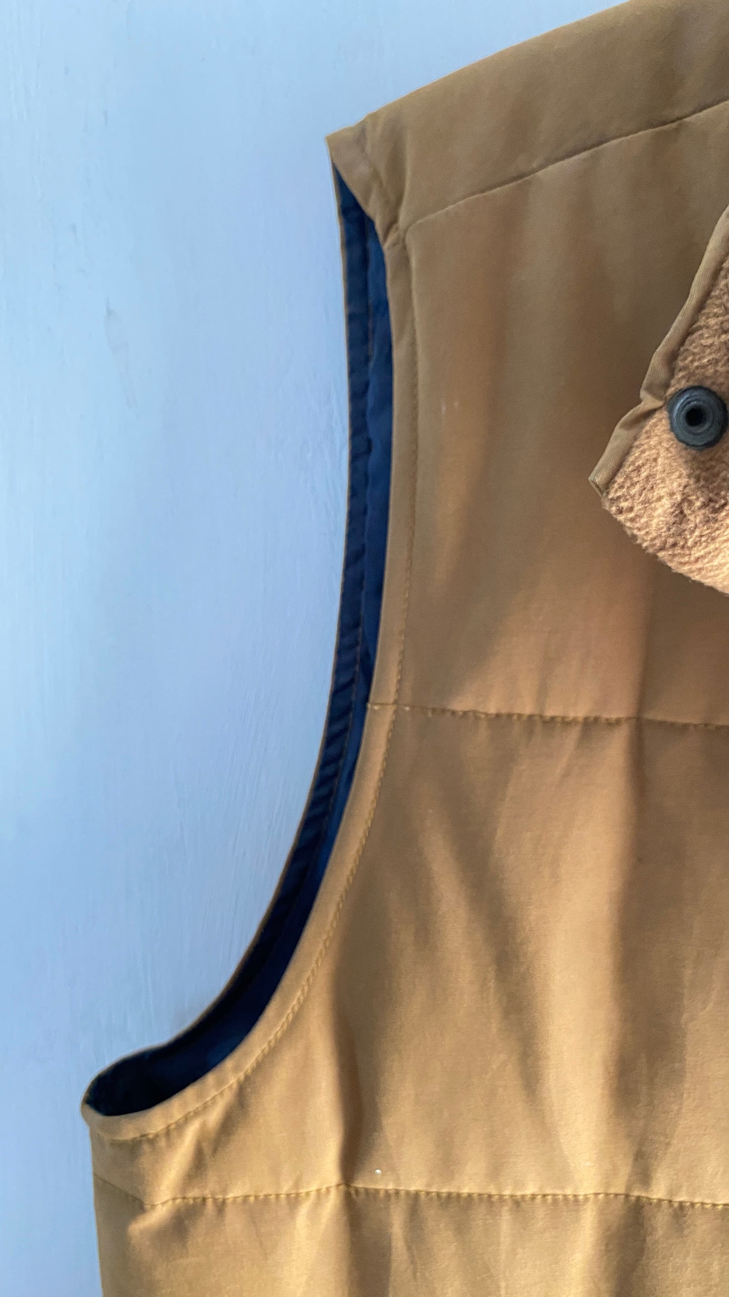 Men’s Brown Sleeveless Puffer Jacket